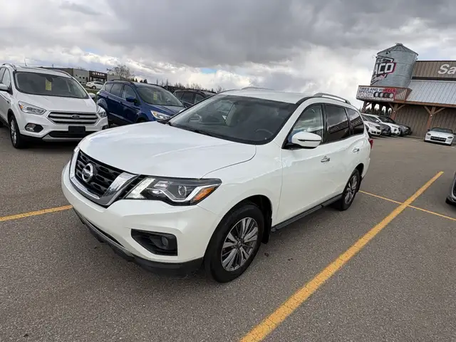 2020 Nissan Pathfinder SV AWD - Photo 4