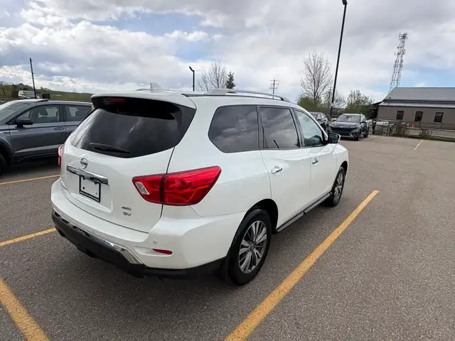 2020 Nissan Pathfinder SV AWD - Photo 7