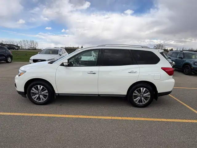 2020 Nissan Pathfinder SV AWD - Photo 9