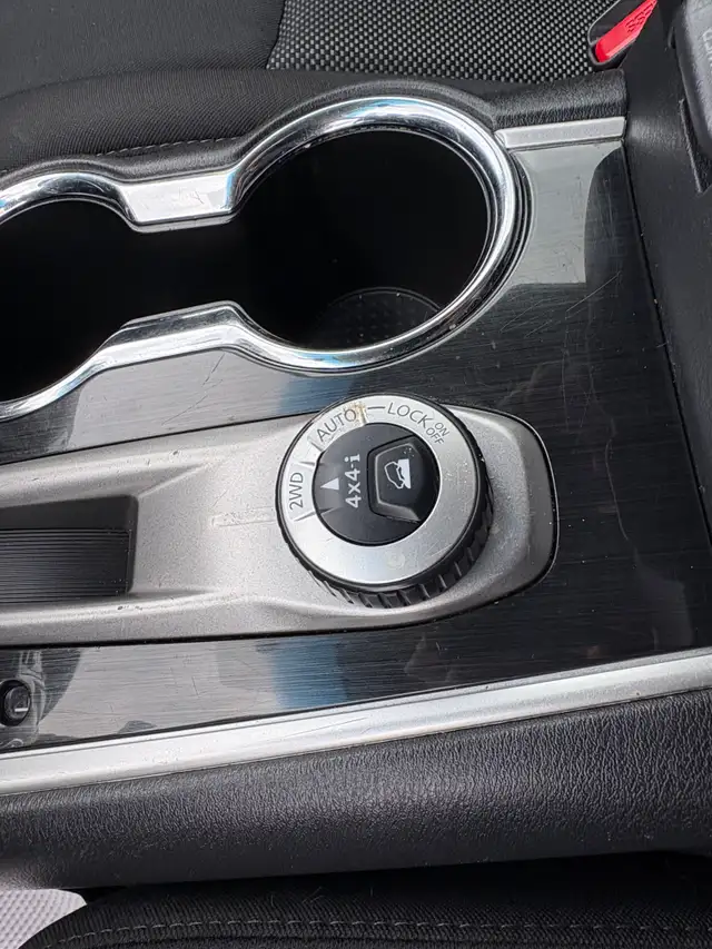 2020 Nissan Pathfinder SV AWD - Photo 20