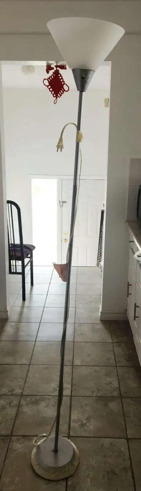 floor lamp