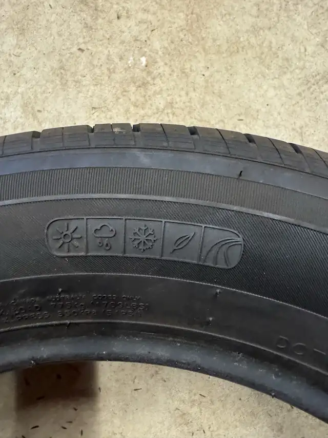 Certified Alltrek - 225-60-17 - almost new - Photo 8