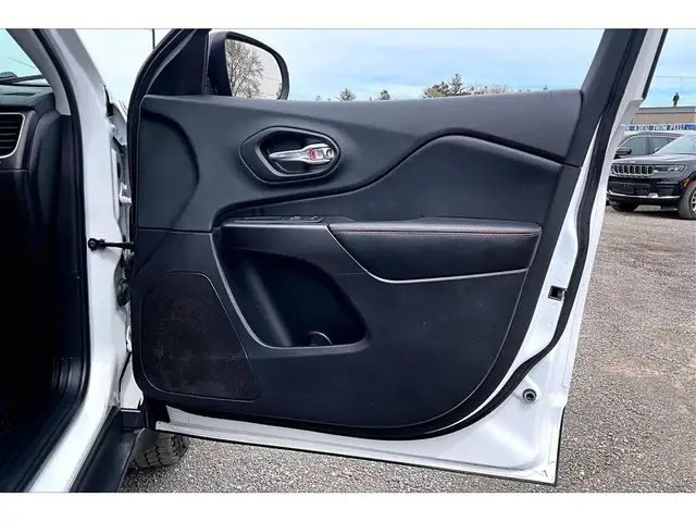 2020 Jeep Cherokee Trailhawk | AS IS | 4X4 - Photo 19