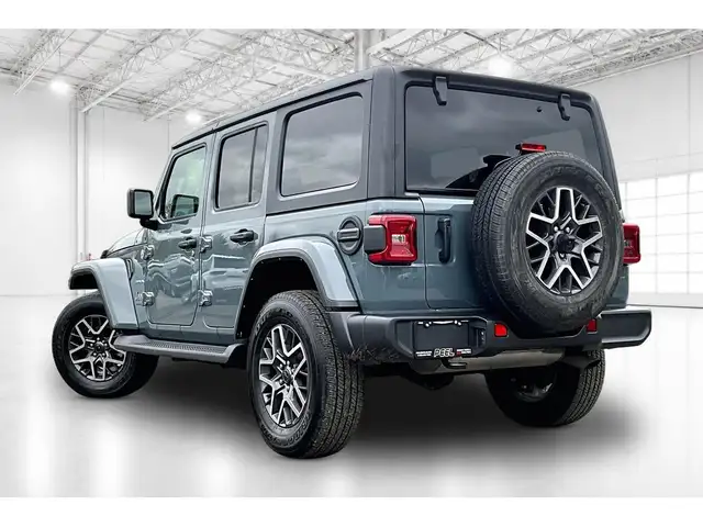2024 Jeep Wrangler Sahara V6 | Heated Seats | Side Steps | 4X4 - Photo 12
