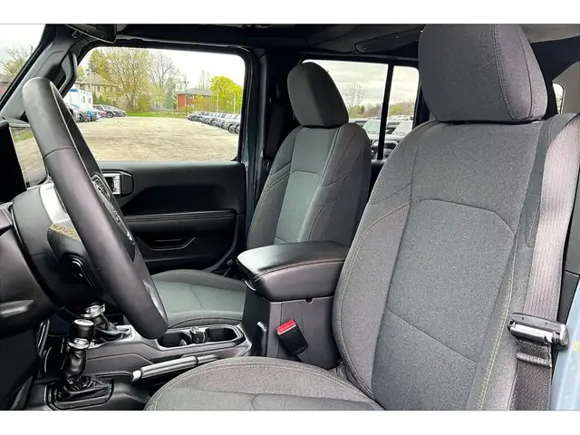 2024 Jeep Wrangler Sahara V6 | Heated Seats | Side Steps | 4X4 - Photo 25