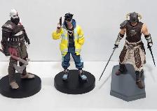Assorted Anime / video game display figures please Read - Photo 4