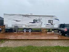 2012 Forest River Cherokee Grey Wolf — Immaculate Family Bunk