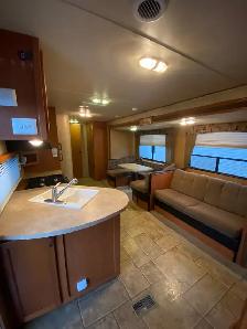 2012 Forest River Cherokee Grey Wolf — Immaculate Family Bunk - Photo 5