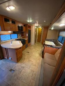 2012 Forest River Cherokee Grey Wolf — Immaculate Family Bunk - Photo 6