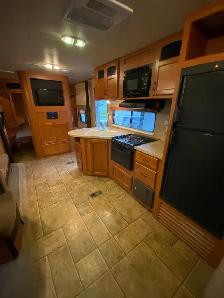 2012 Forest River Cherokee Grey Wolf — Immaculate Family Bunk - Photo 7