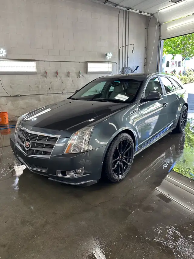 2010 Cadillac CTS Sport Wagon