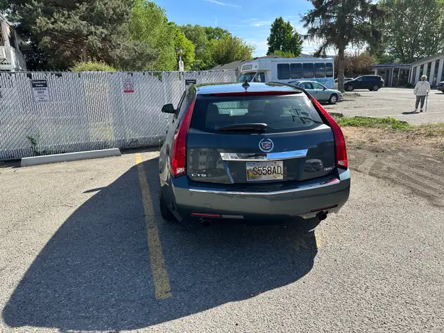 2010 Cadillac CTS Sport Wagon - Photo 3