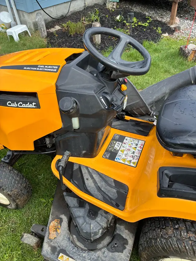 54" Cub Cadet Lawn Tractor - Photo 2