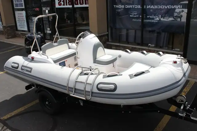 NS390C  Luxury fiberglass RIB boat for Cruising family  for Sale - Photo 8
