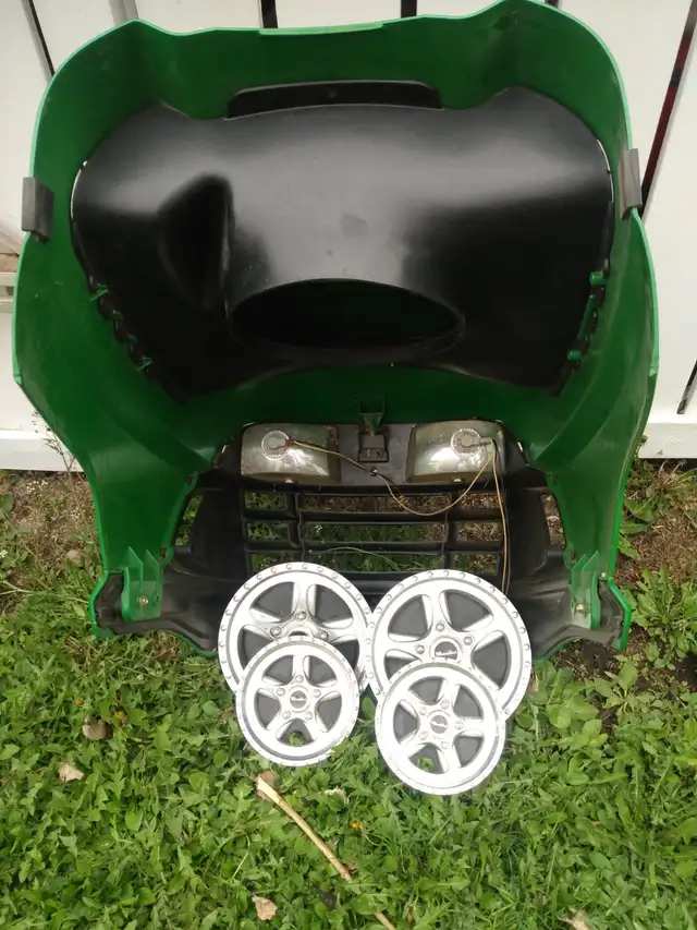 John Deere hood & mag wheels ONE OF A KIND!