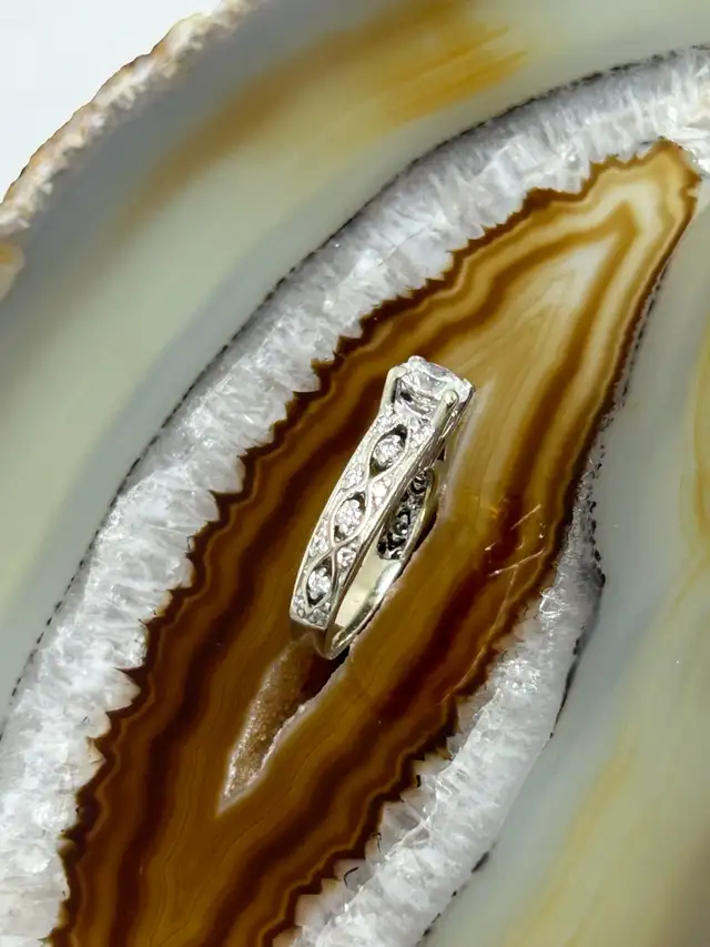 Vintage  Filigree Diamond Ring - Photo 5