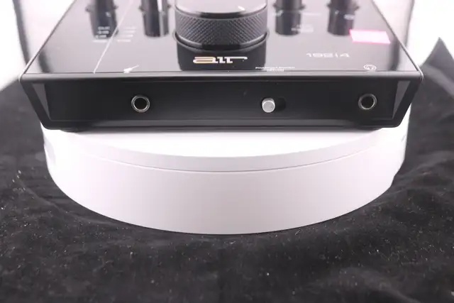 M-Audio AIR 192|4 2-In/2-Out 24/192 USB Audio Interface (#43542) - Photo 6