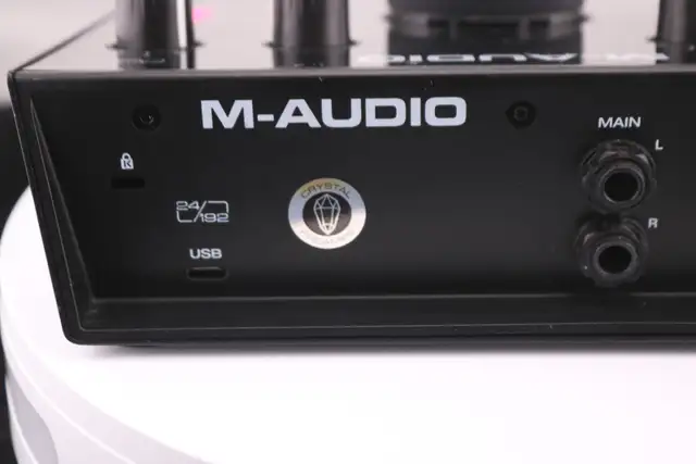M-Audio AIR 192|4 2-In/2-Out 24/192 USB Audio Interface (#43542) - Photo 8
