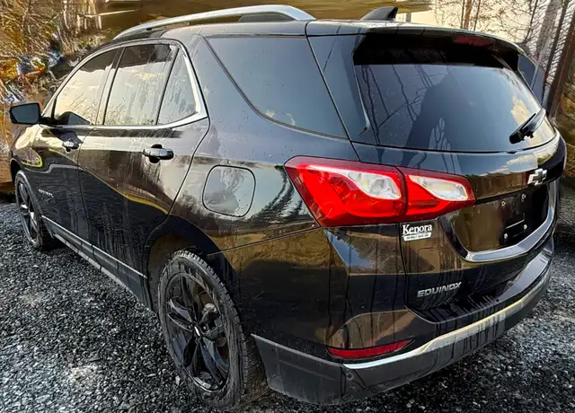 2020 Chevrolet Equinox - Photo 2