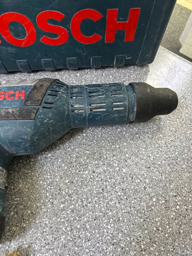 Bosch DH712VC SDS Max Demo Hammer - Photo 3