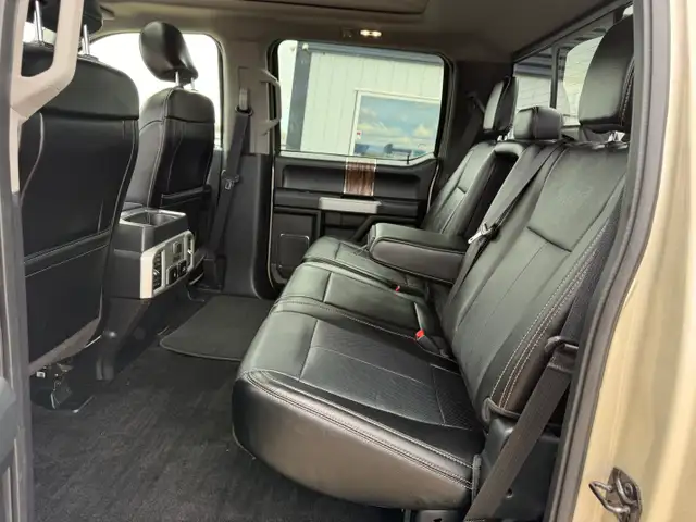 2018 Ford F-150 LARIAT - Photo 9