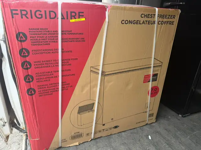 Chest Freezer - Frigidaire 7 Cu Ft EFRF7003 -C-6COM- White - New