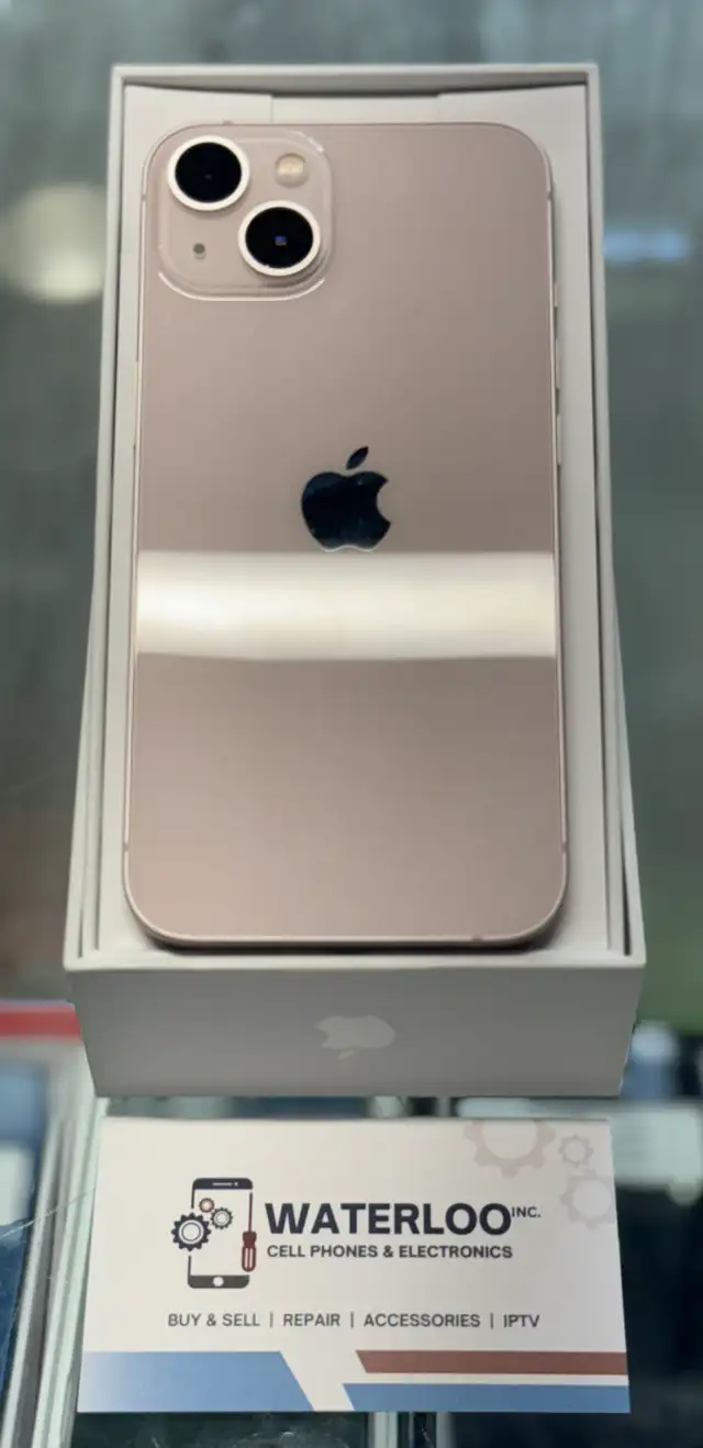 iPhone 13 128gb (Store Warranty)
