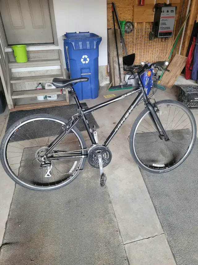 TREK Hybrid Bike
