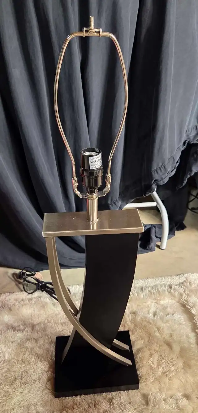Table Lamps - Photo 4