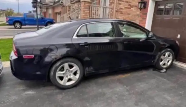 2009 Chevrolet Malibu LS 4D Sedan - Photo 3