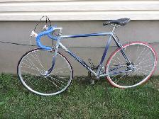 Grand vélo de route, Campagnolo Vicenza Italy Road Bike. - Photo 6