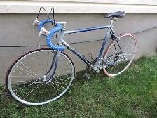 Grand vélo de route, Campagnolo Vicenza Italy Road Bike. - Photo 8