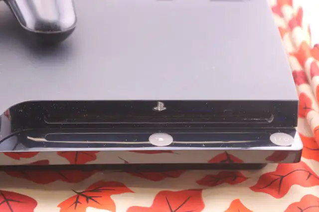 PlayStation 3 (PS3) Slim Console w/ 1  Controller (#43536) - Photo 3