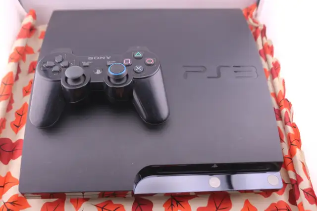 PlayStation 3 (PS3) Slim Console w/ 1  Controller (#43536) - Photo 4