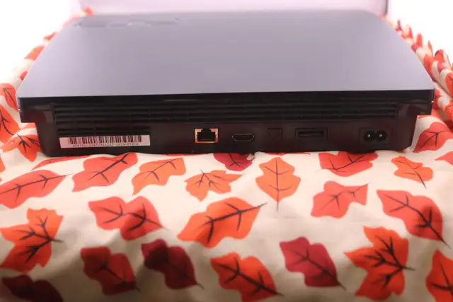 PlayStation 3 (PS3) Slim Console w/ 1  Controller (#43536) - Photo 7