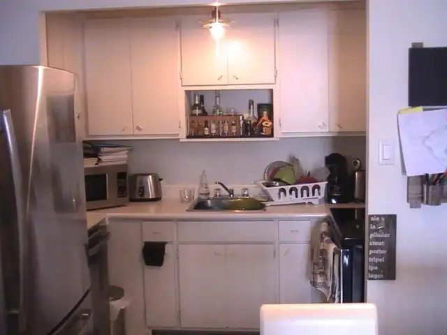 Beau 4 1/2 Vieux Longueuil style condo à louer - Béton - Garage - Photo 2