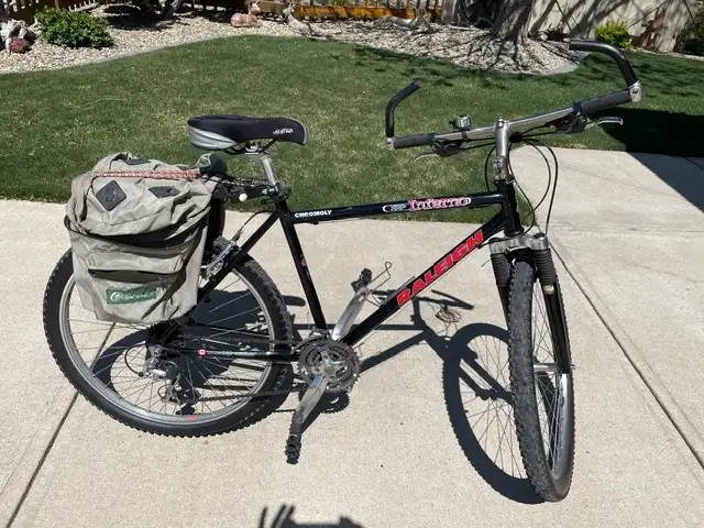 Raleigh Mountain Bike - Photo 2