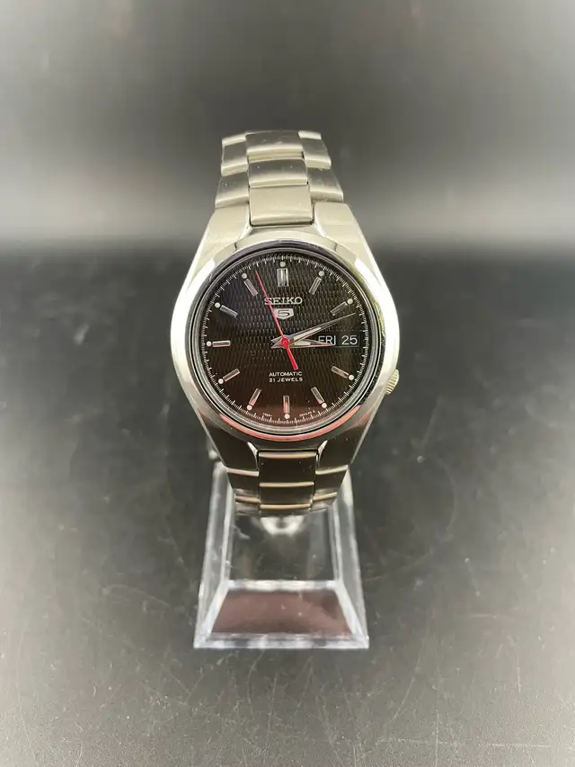 SEIKO 5 Automatic Watch Like New