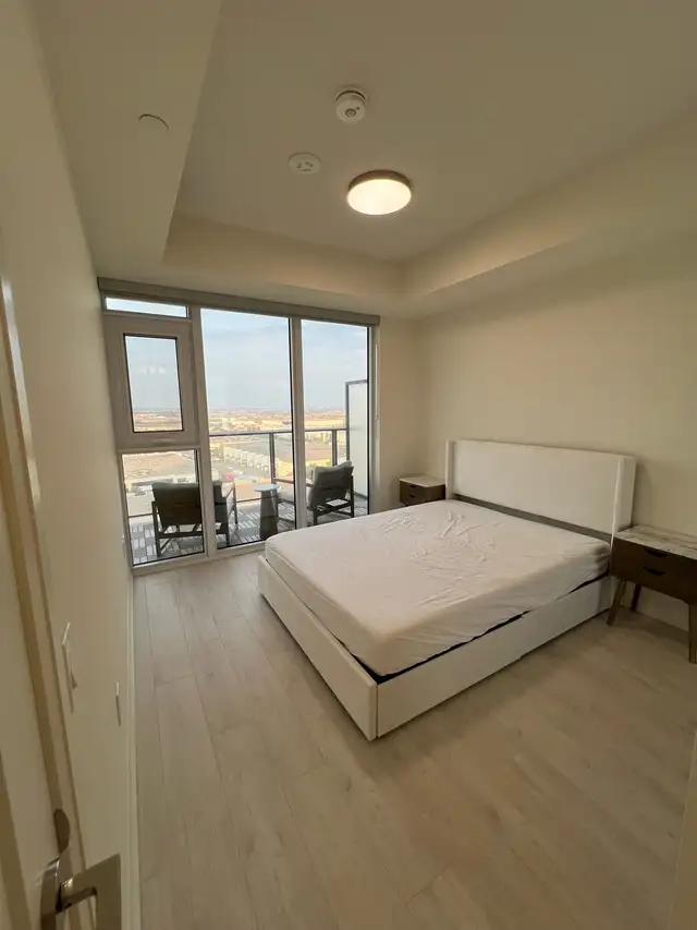 1 BED 2 BATH VAUGHAN MILLS FURNSIHED UPGRADED! - Photo 7