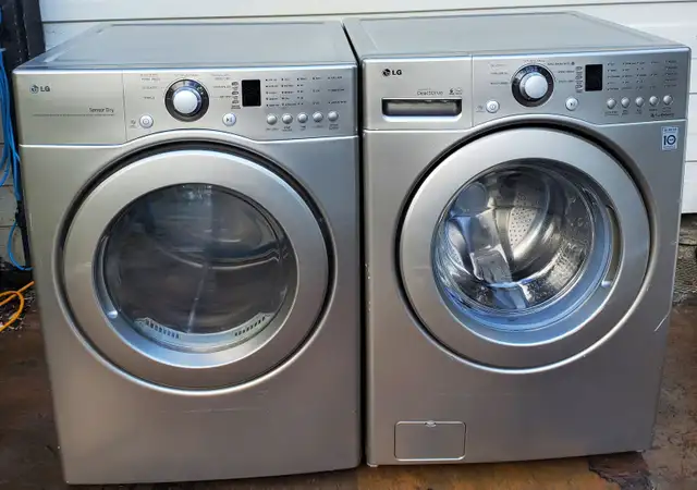 LG Front Loading washer / Dryer pair - Stackable, Working clean