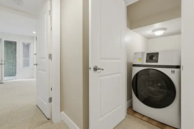 Bright and well-designed two-bedroom suite - Photo 5