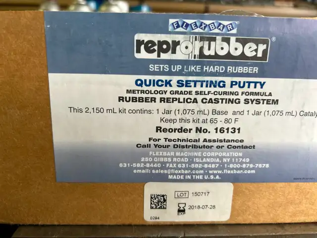 REPRORUBBER QUICK SETTING PUTTY BASE & CATALYST - Photo 2