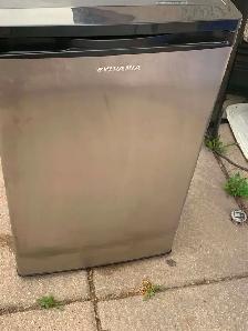 Sylvania mini fridge