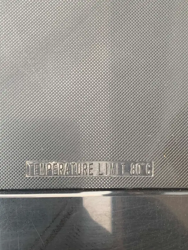 Sylvania mini fridge - Photo 3