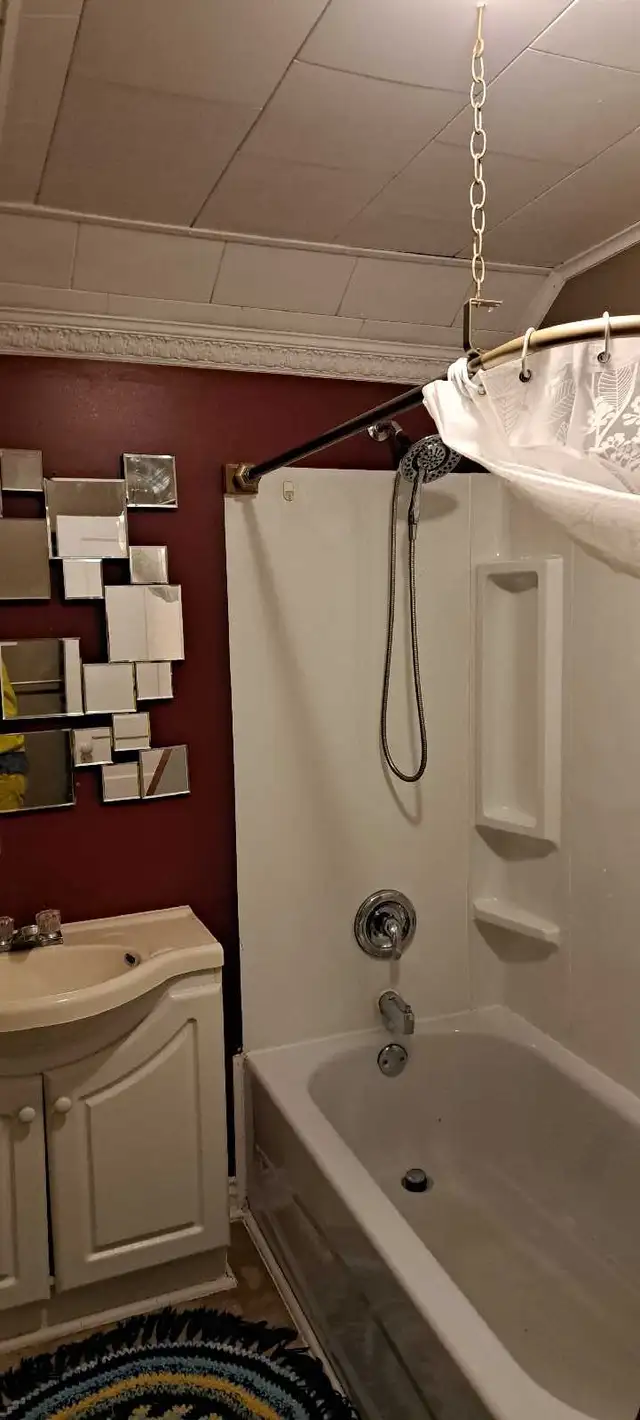 Room for rent - Photo 4