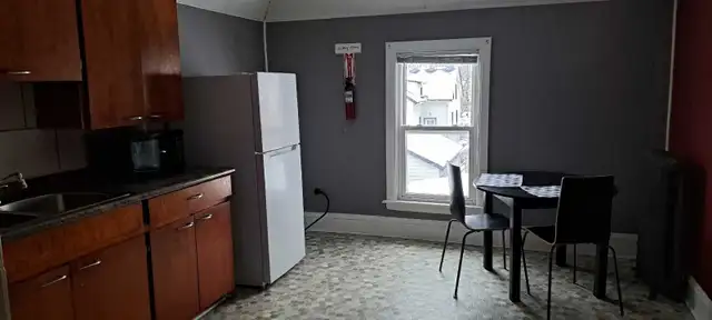 Room for rent - Photo 5