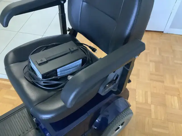 Mobility scooter - Photo 3