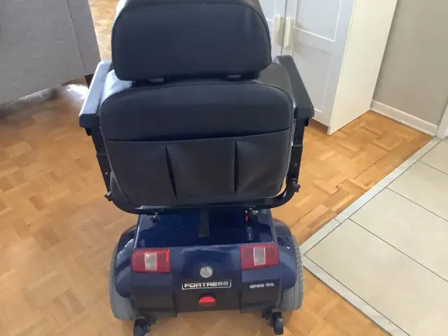 Mobility scooter - Photo 4