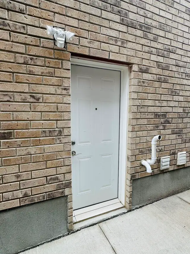 FOR LEASE | LEGAL 2 BEDROOM BASEMENT APARTMENT IN KITCHENER - Photo 5
