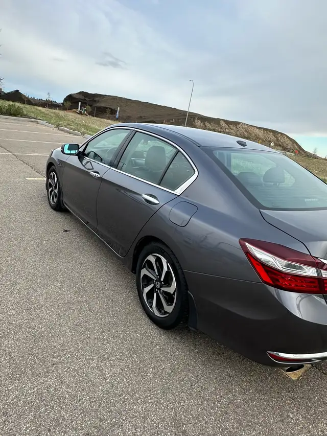Honda Accord EXL 2016 V6 - Photo 3